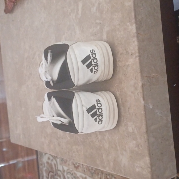 Adidas Kids shos - Picture 3 of 4